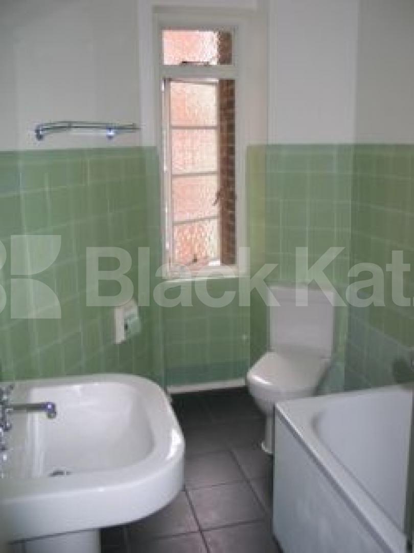 			new instruction, 1 Bedroom, 1 bath, 1 reception Flat			 Gloucester Place, Marylebone